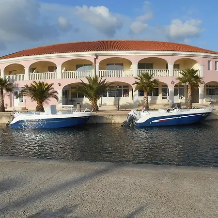 Surya * روغوزنيكا